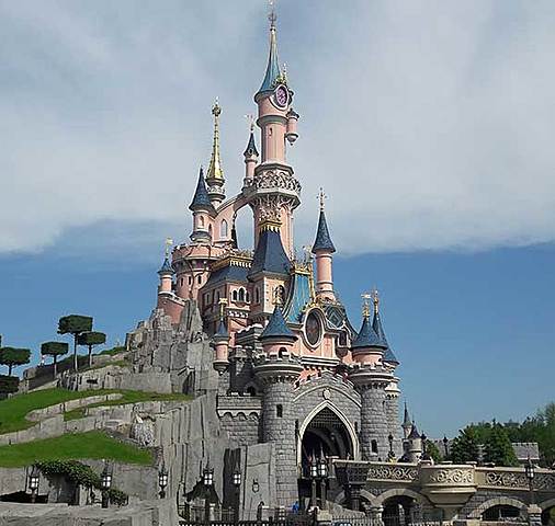 Un pacte de creditors salva a Eurodisney de la fallida