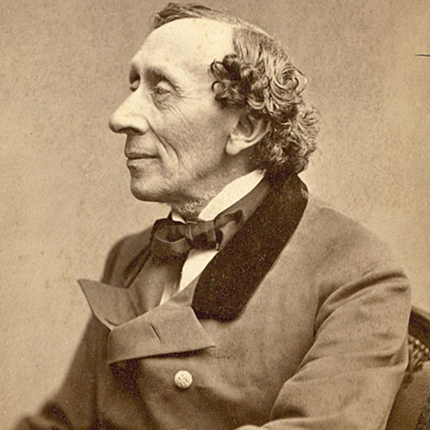 Hans Christian Andersen comienza a publicar la serie de cuentos