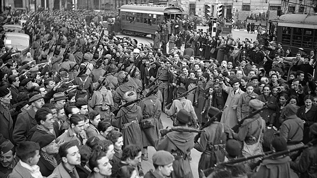 ENTRADA DELS NACIONALS A BARCELONA - 1939