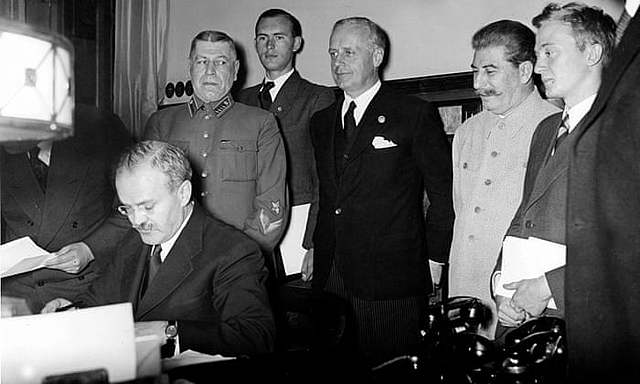 Ribbentrop/Molotov Pact