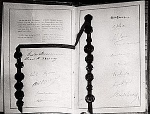 August 1928 - The Kellogg-Briand Pact is signed