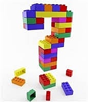 Hodgins propone la metáfora del LEGO.