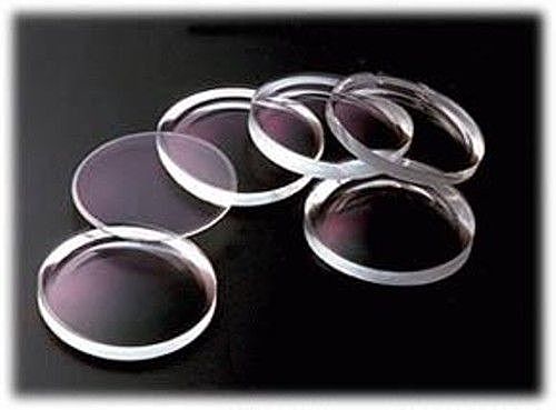 Plastic spectacle lenses