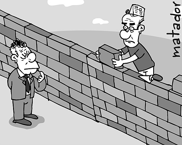 la construcción del muro de Berlin separa a Berlin oriental de Berlin Oeste