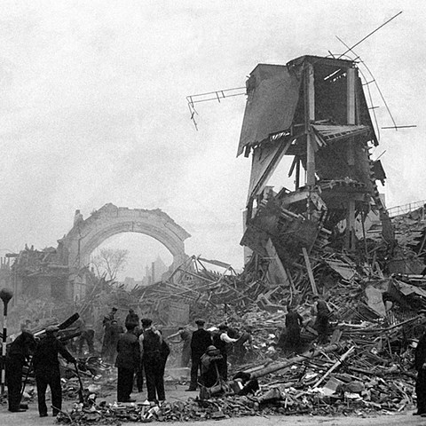 10 de Mayo,1940, Alemania invade Europa.