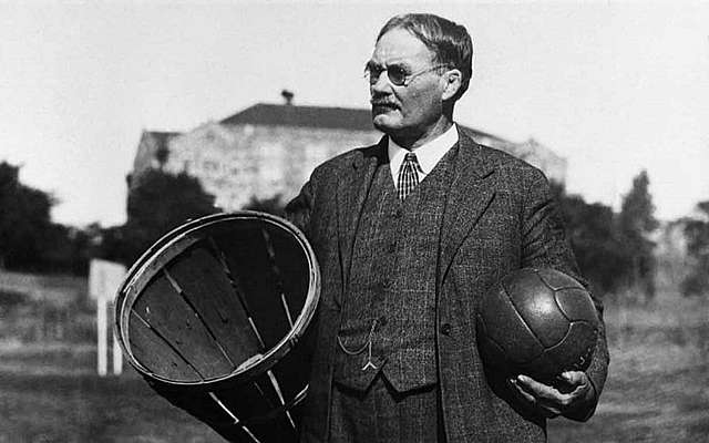 El Basketball es inventado