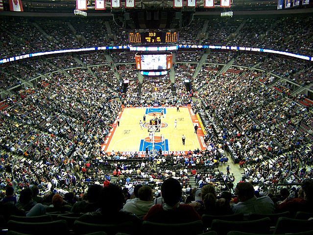 se crea el estadio THE PALACE OF AUBURN HILLS