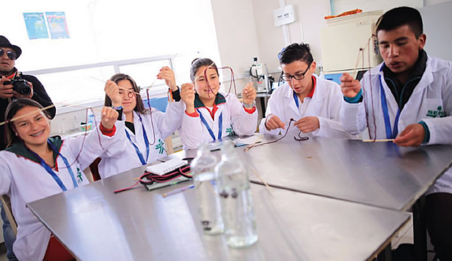 EL SENA Y  COLCIENCIAS SE UNEN