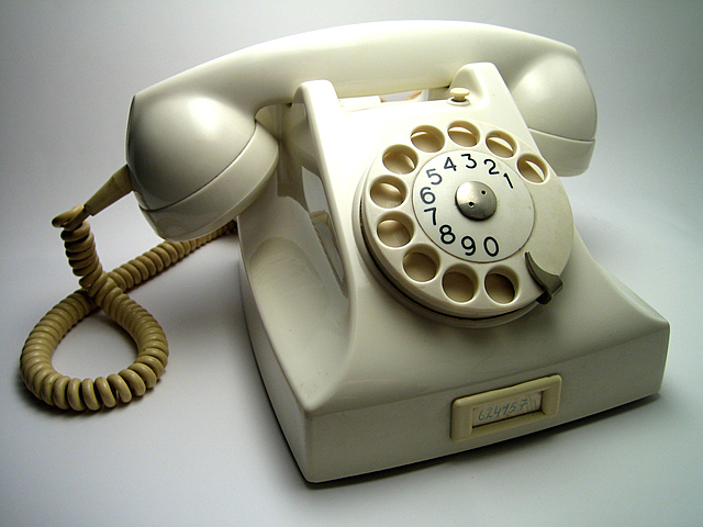 The First Rotary Dial Handset Telephone