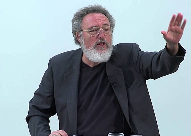 Ideología y currículo