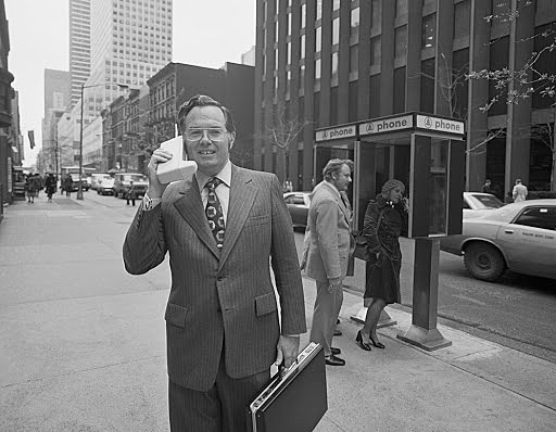 Primera llamada desde un teléfono móvil