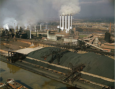 Ford Makes the River Rouge Complex The largest factory in the world