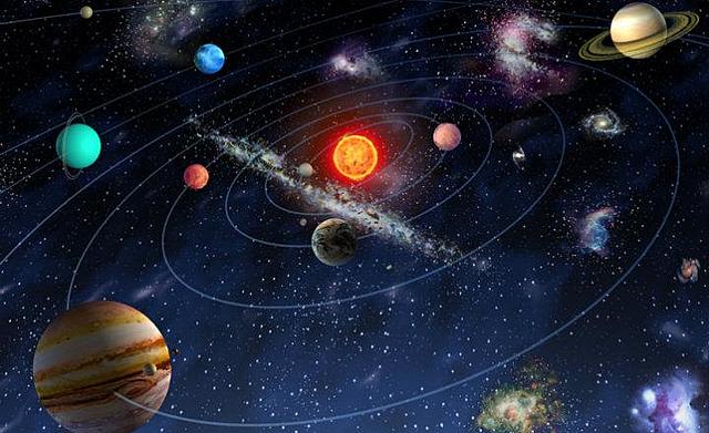 Proposa l’heliocentrisme de l’Univers.