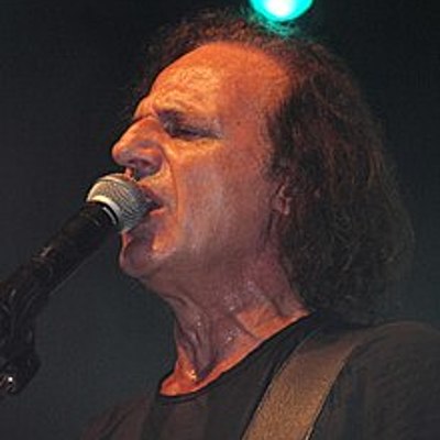 Timeline: Βασίλης Παπακωνσταντίνου