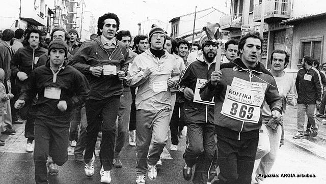 Hernaniarren %39 elebidunak ziren