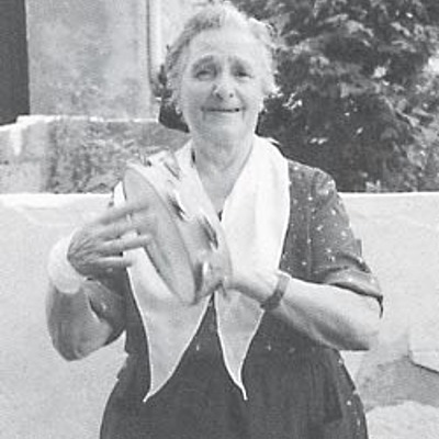 Timeline: Maurizia Aldeiturriaga panderojolea eta abeslaria