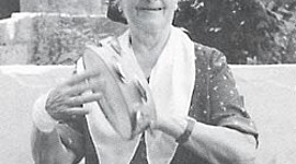 Timeline: Maurizia Aldeiturriaga panderojolea eta abeslaria