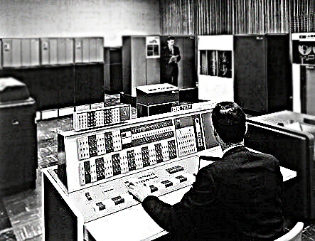 Primer Correo del Mundo