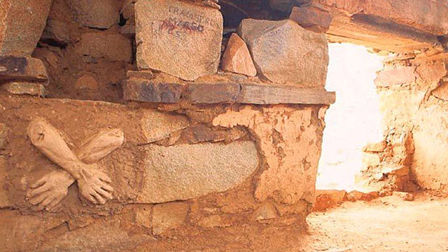 Kotosh (Huanuco): Templo de las Manos, santuario religioso más antiguo y primera escultura de America