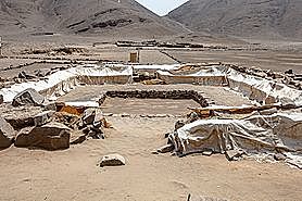 Chuquitana: Arquitectura religiosa de la costa: Templo Paraiso