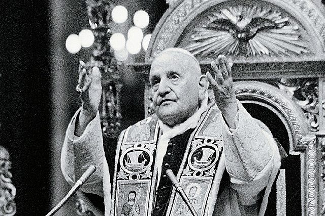 Fallece Juan XXIII y es sucedido por Pablo VI (Giovanni Battista Montini).