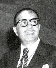 Isaac Guzmán Valdivia plantea un nuevo modelo.