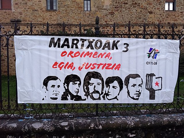 Gasteizen poliziak 5 langile hil