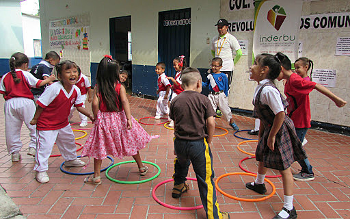 Se realiza la conformidad por parte de Carlos Bolivar diciendo que la educación física era la formación integral del ser humano en el deporte