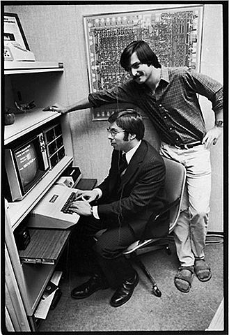 Apple empieza en la cochera de Steve j