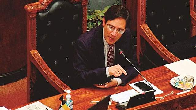 Se impone el evismo: aprueban elecciones máximo en 90 días