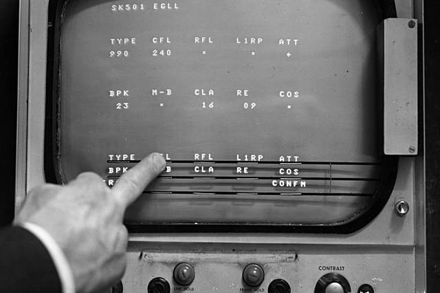 the number 8  was the tactil screen of gorge samuel hurst