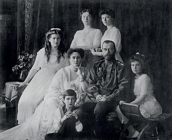 Czar Nicholas and his family die