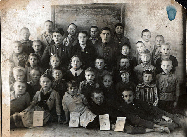 Учитель школы