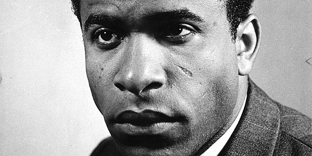 AFRICA - Frantz Fanon