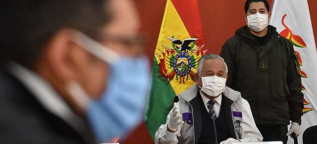 Cárdenas anuncia reglamento sobre educación virtual y ratifica que aún no habrá clases presenciales