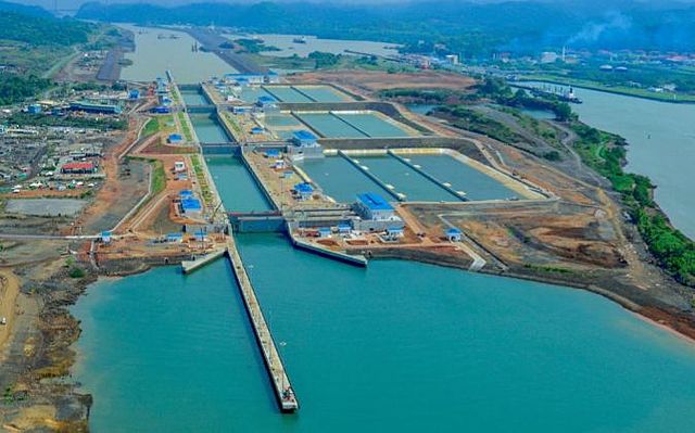 Se abre el canal de Panamá