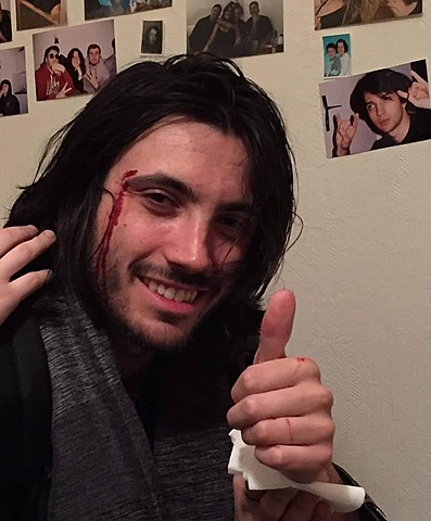 "Casse toi ou j't'ouvre"