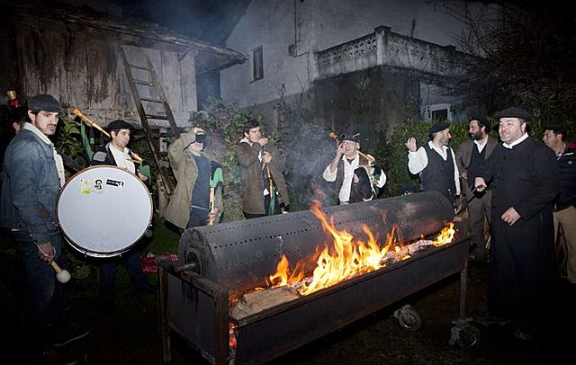 Noche Mágica y Festival Esfoyón y Amagüestu (Navelgas,Tineo)