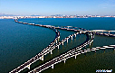 Puente de la bahía de Qingdao