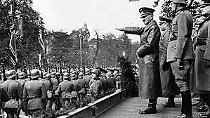 Hitler angriper Polen