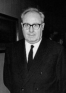 Giuseppe Saragat viene eletto capo dello Stato