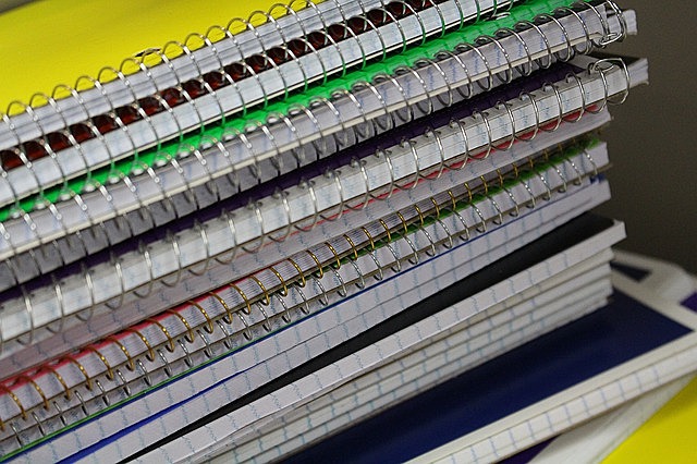 ENTREGA DE LIBROS Y CARPETAS