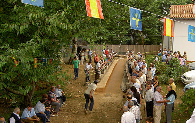 Festividad de La Ponte (Puentevega-Valle de Arango, Pravia)