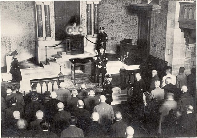 1938-La noche de los cristales rotos