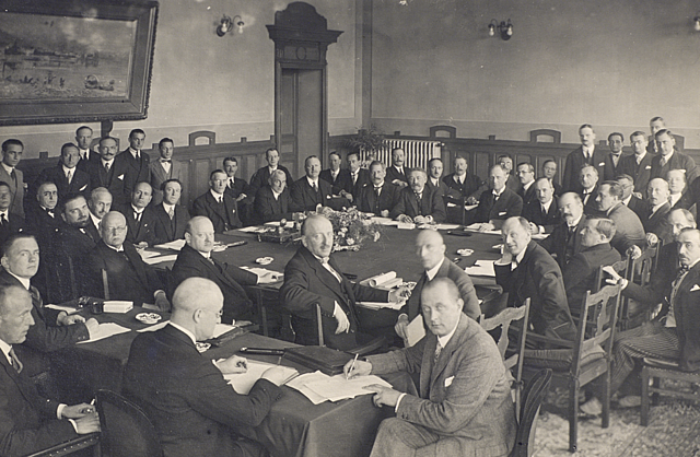 Locarno Treaty signed