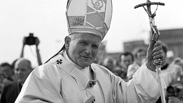 Primera visita a polonia de Juan Pablo II