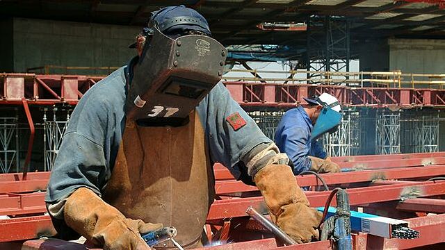 El presidente del Gobierno anuncia la paralización