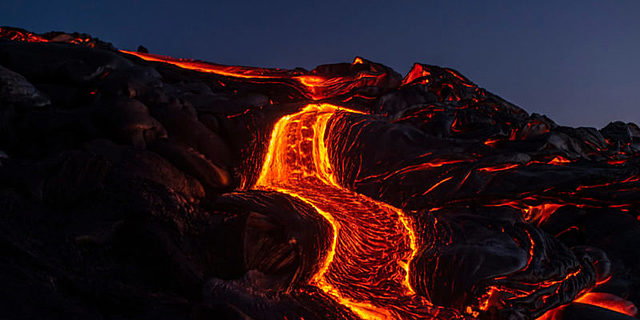 250 Millones de años atrás - Surgimiento de Magma