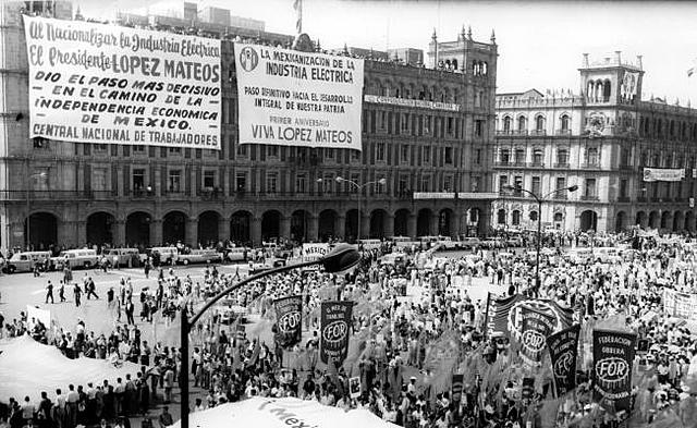 Se nacionaliza la Industria Eléctrica y se promulga la Ley Minera.