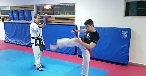 El primer entrenamiento de artes marciales.